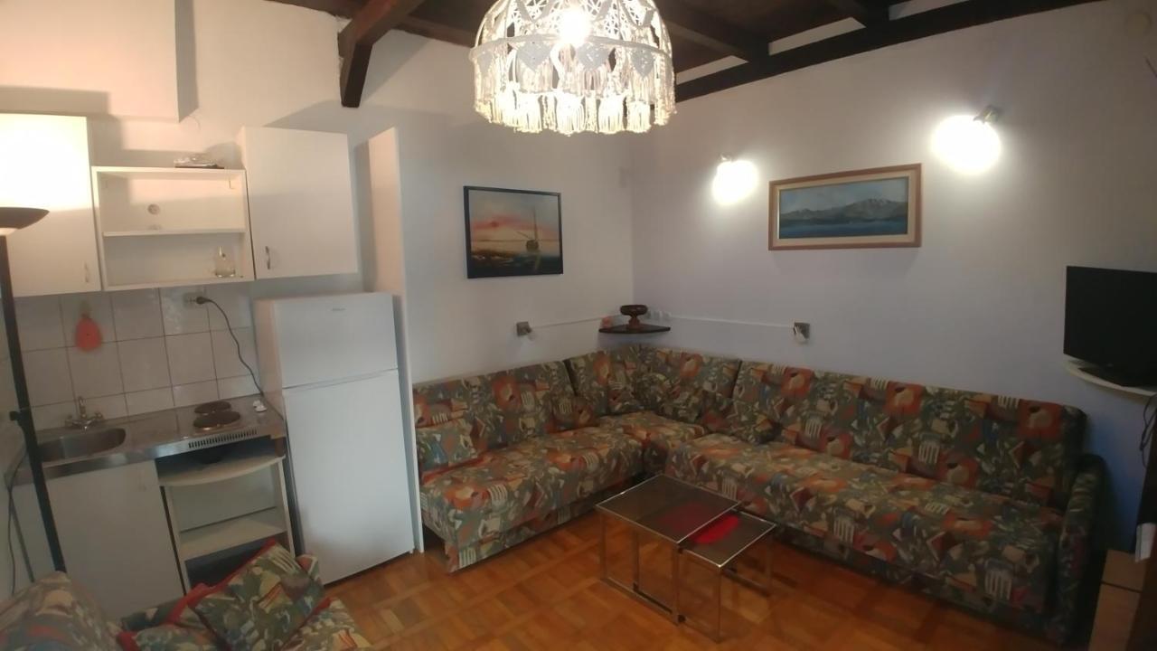 Apartments Marija Bajto Necujam Ngoại thất bức ảnh