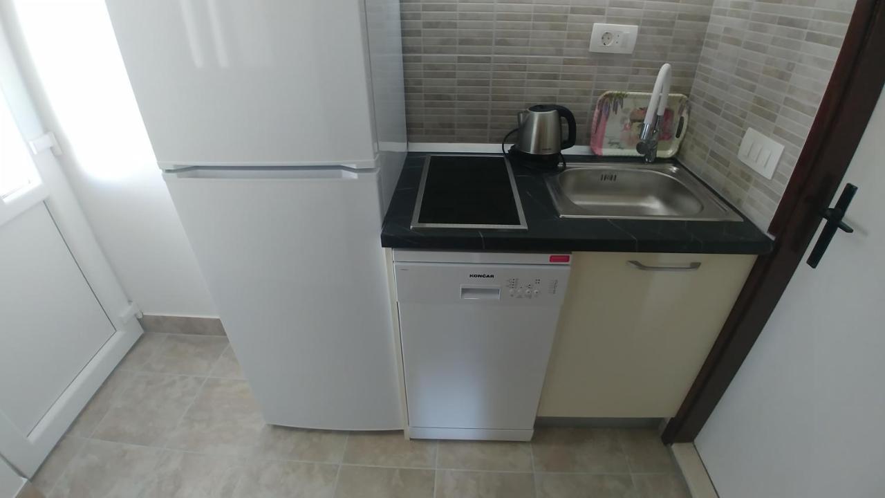 Apartments Marija Bajto Necujam Ngoại thất bức ảnh