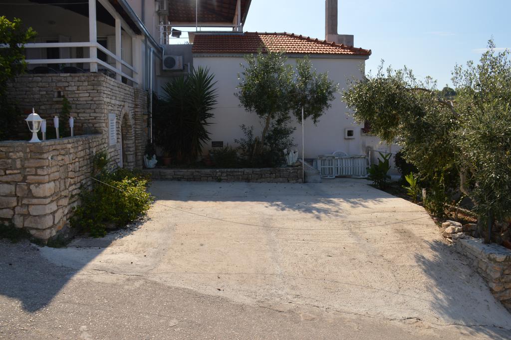 Apartments Marija Bajto Necujam Ngoại thất bức ảnh